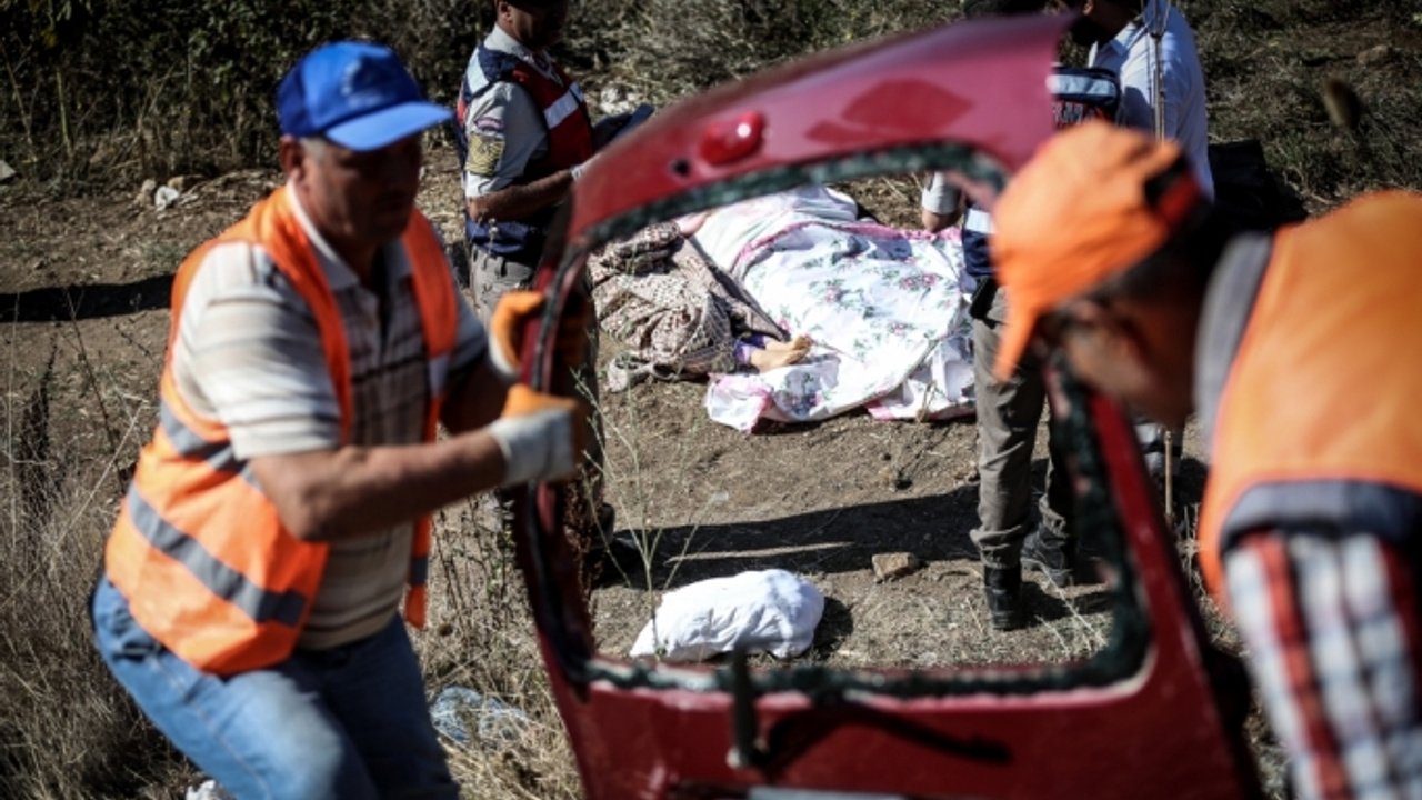 Guncelleme Bursa Inegol Yolunda Trafik Kazasi Sonhaberler