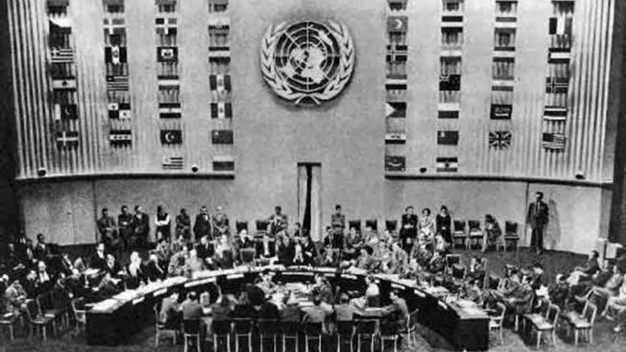 Конвенция 1948. Генеральная Ассамблея ООН 1948. Генеральная Ассамблея ООН 20 век. Заседания 1948 г. в ООН. Первое заседание ООН 1945.