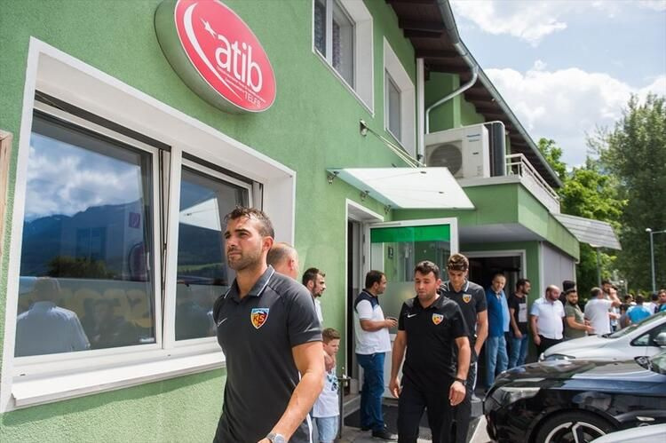 Avrupa'nın ortasında küçük Türkiye kurdular - Sayfa 18