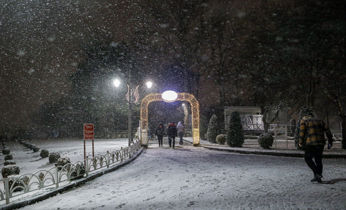 İstanbullular sabaha karla uyandı - Sayfa 13