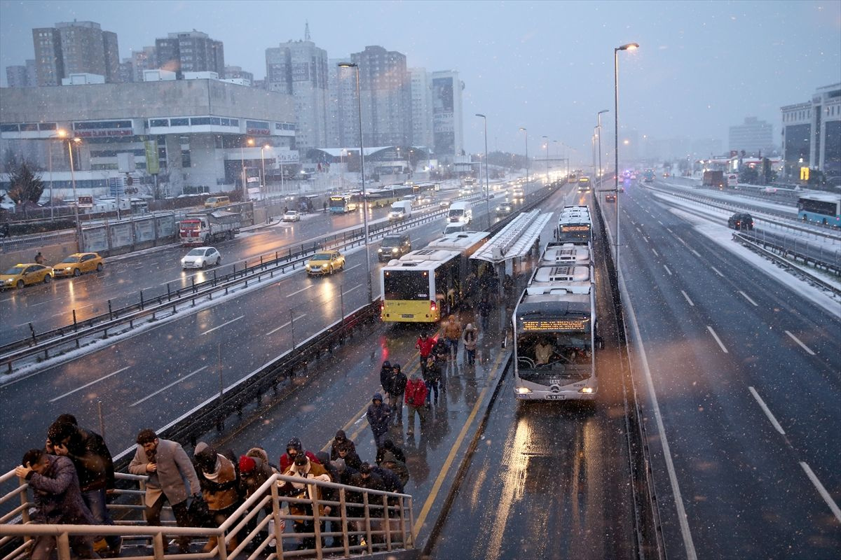 İstanbullular sabaha karla uyandı - Sayfa 4