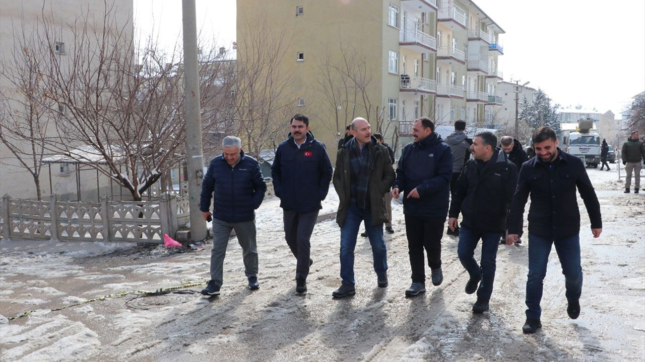 Herkes depremi unuttu ama iki bakan hala bölgede - Sayfa 15