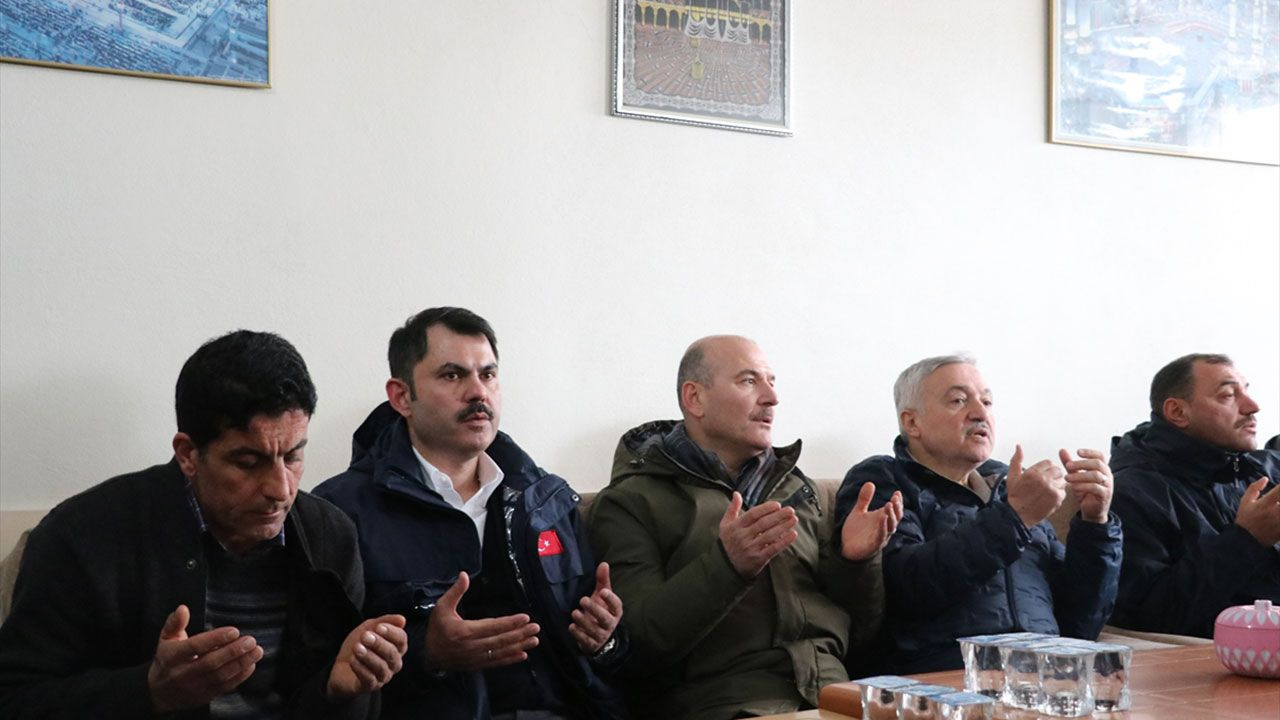 Herkes depremi unuttu ama iki bakan hala bölgede - Sayfa 20