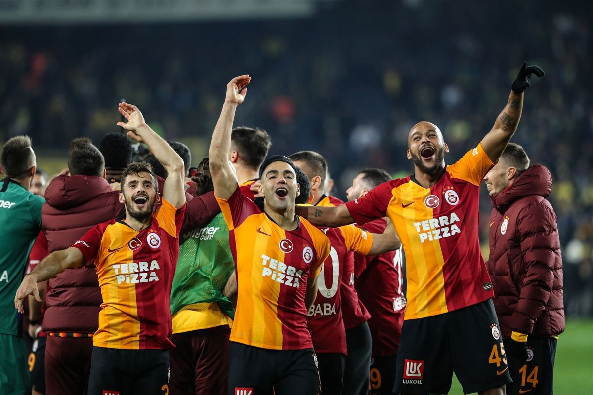 Fenerbahçe  - Galatasaray derbisinden kareler - Sayfa 7
