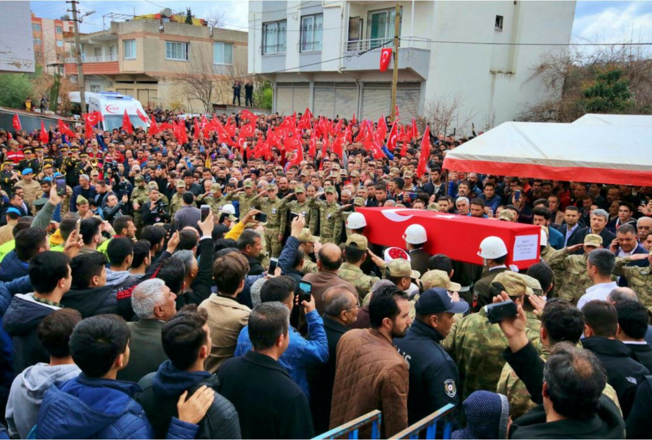 Şehitlerimizi uğurluyoruz - Sayfa 12