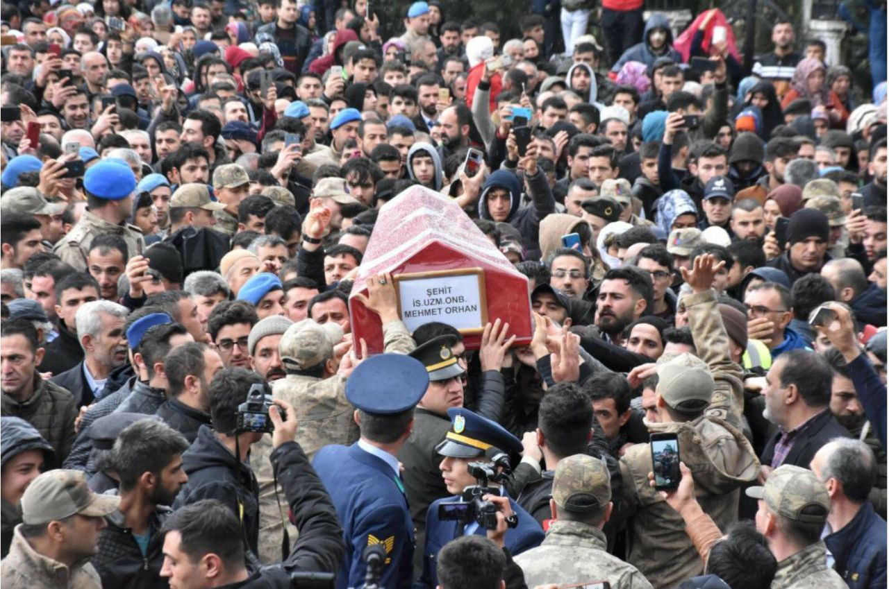 Şehitlerimizi uğurluyoruz - Sayfa 10