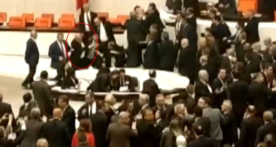 CHP'li Özkoç Erdoğan'a hakaret etti, TBMM Genel Kurulu karıştı - Sayfa 9