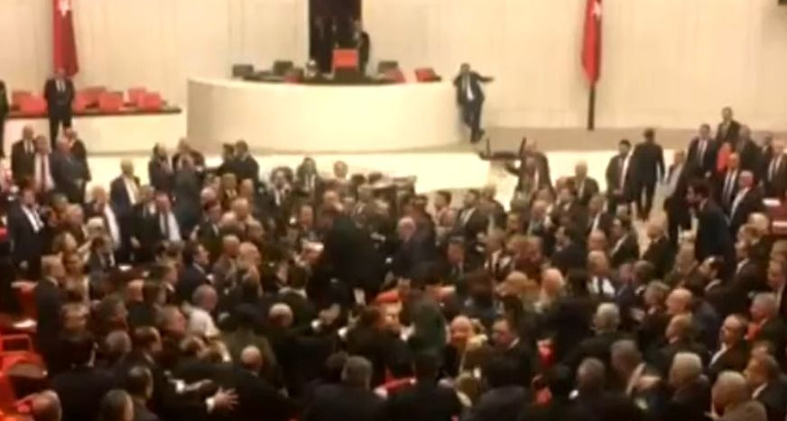 CHP'li Özkoç Erdoğan'a hakaret etti, TBMM Genel Kurulu karıştı - Sayfa 6