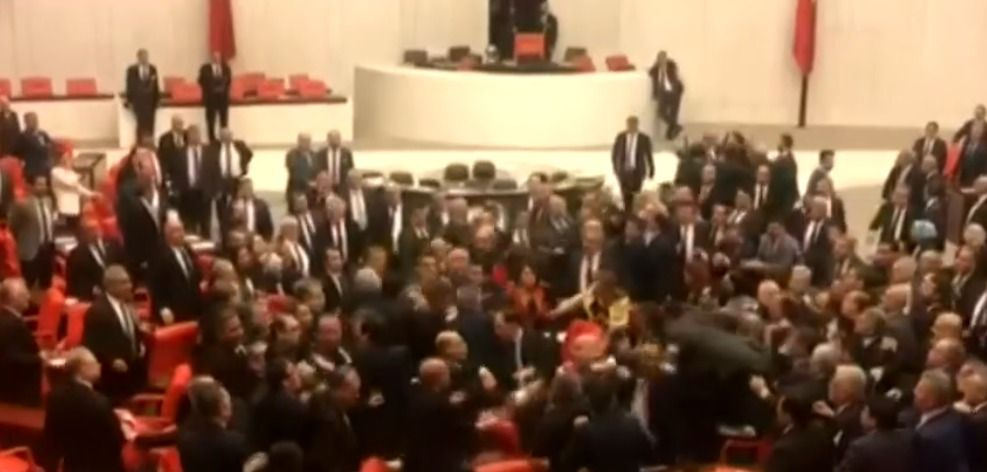 CHP'li Özkoç Erdoğan'a hakaret etti, TBMM Genel Kurulu karıştı - Sayfa 5