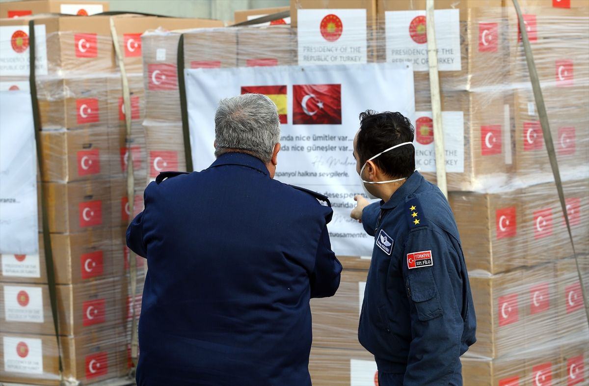Türkiye'den İtalya ve İspanya'ya Mevlana mesajıyla yardım uçağı - Sayfa 19