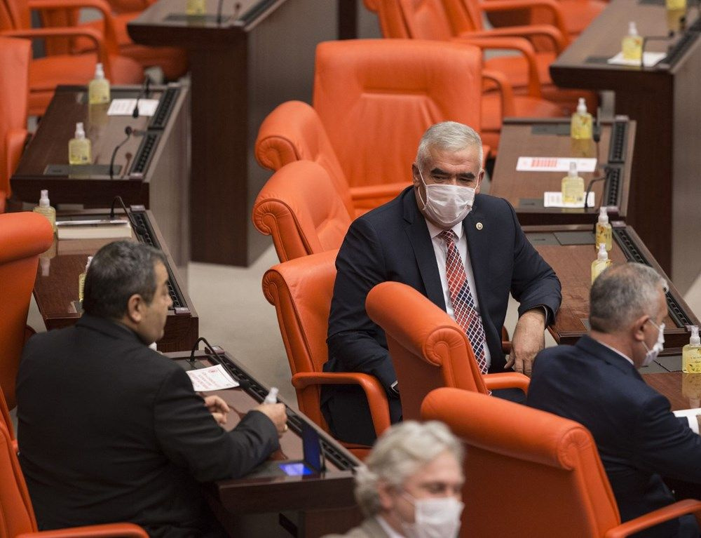 TBMM Genel Kurulu koronavirüs önlemleriyle açıldı - Sayfa 17