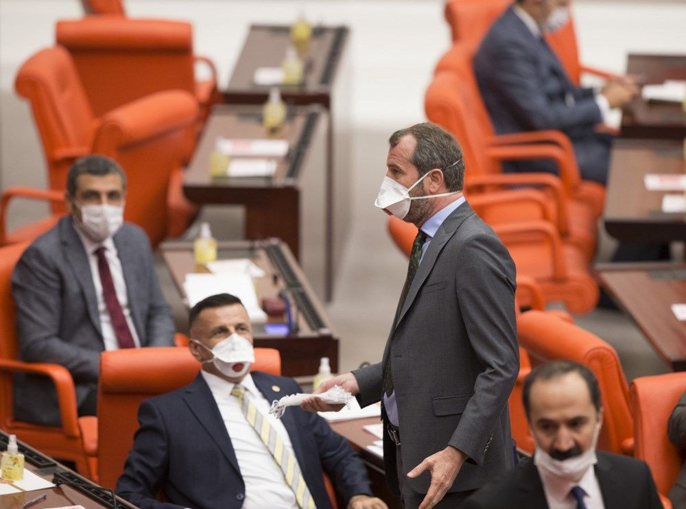 TBMM Genel Kurulu koronavirüs önlemleriyle açıldı - Sayfa 10