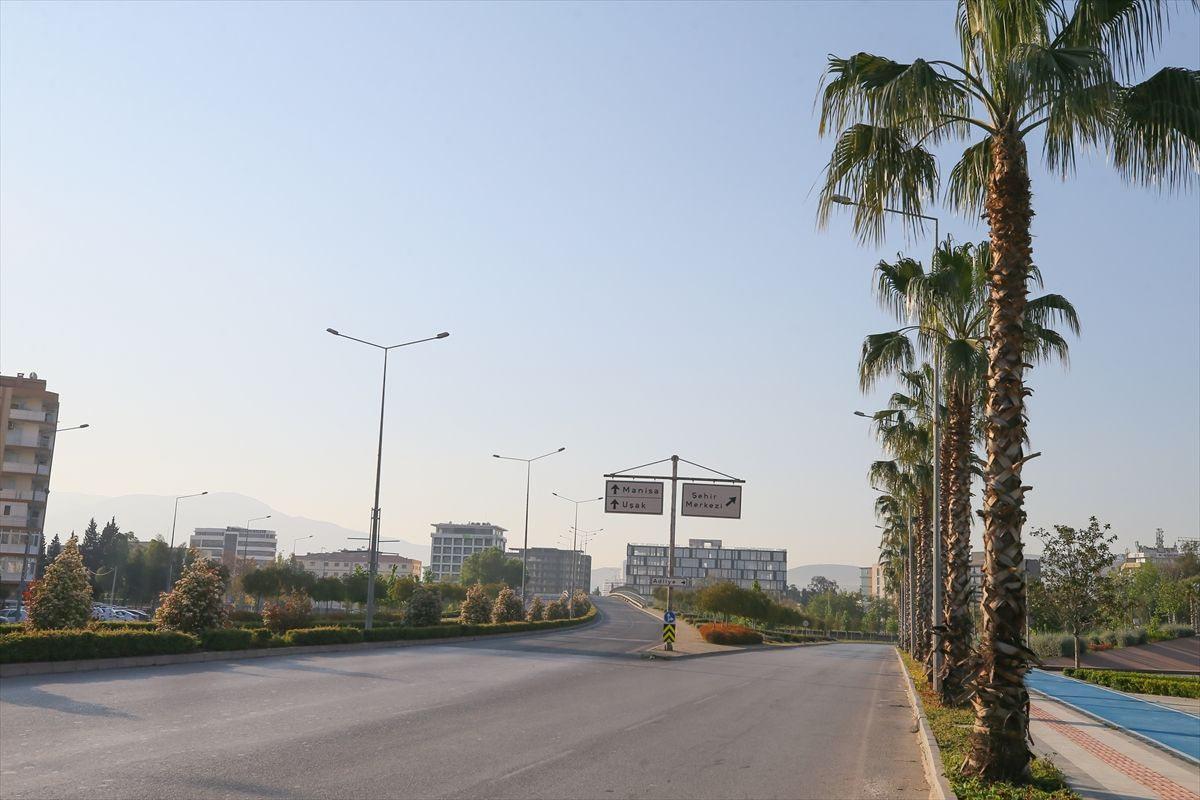 Büyükşehirler sessizliğe gömüldü halk yasağa uydu - Sayfa 6