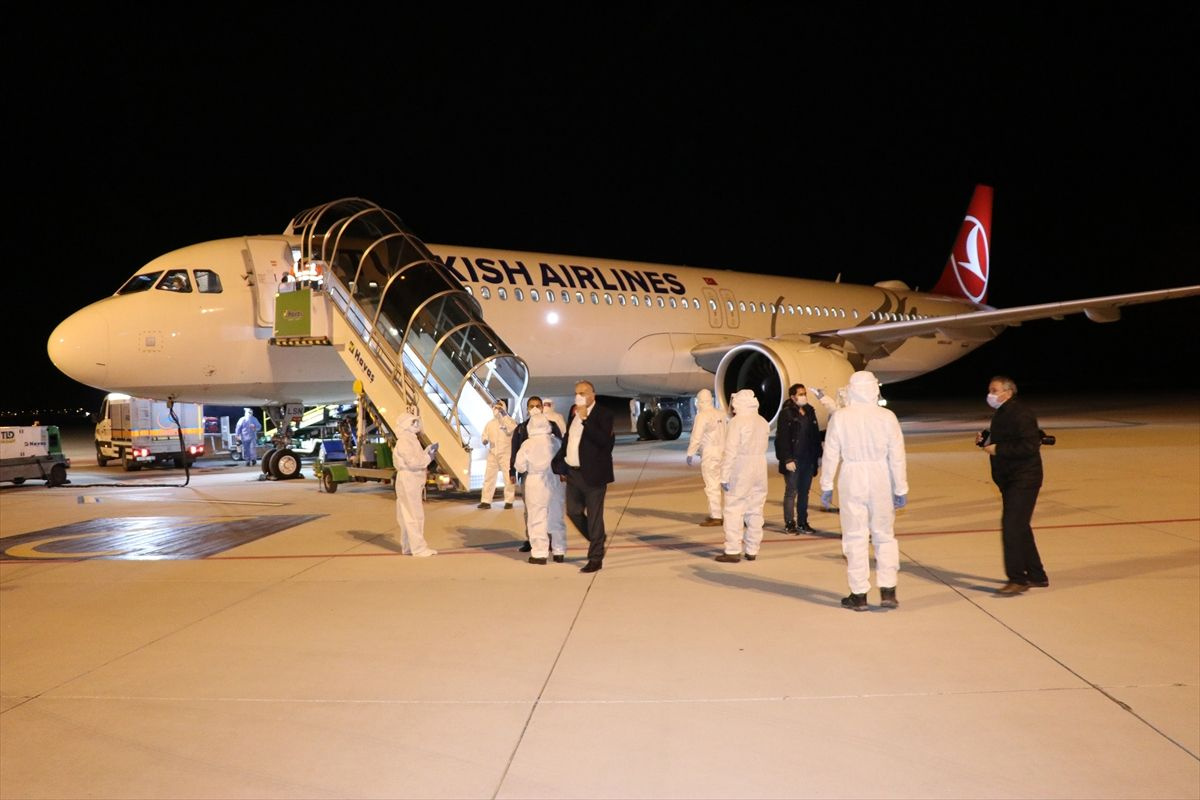 Almanya'dan getirilen yüzlerce kişi karantinada - Sayfa 14