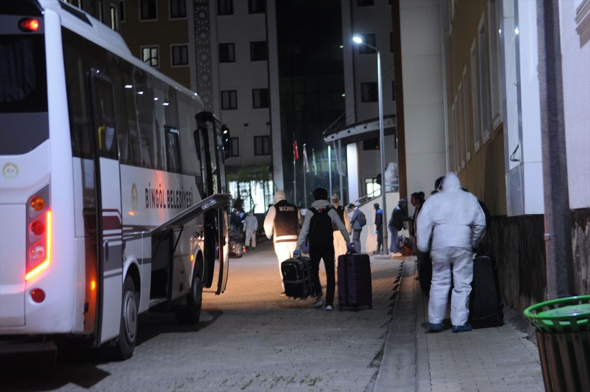 Macaristan'dan getirildiği Bingöl'de karantinaya alınan öğrenci şehre küfretti - Sayfa 11