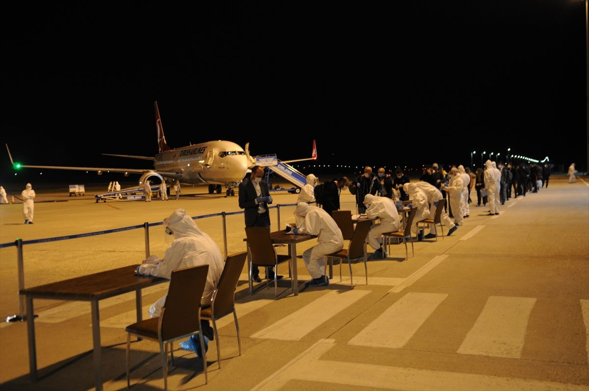 Macaristan'dan getirildiği Bingöl'de karantinaya alınan öğrenci şehre küfretti - Sayfa 13
