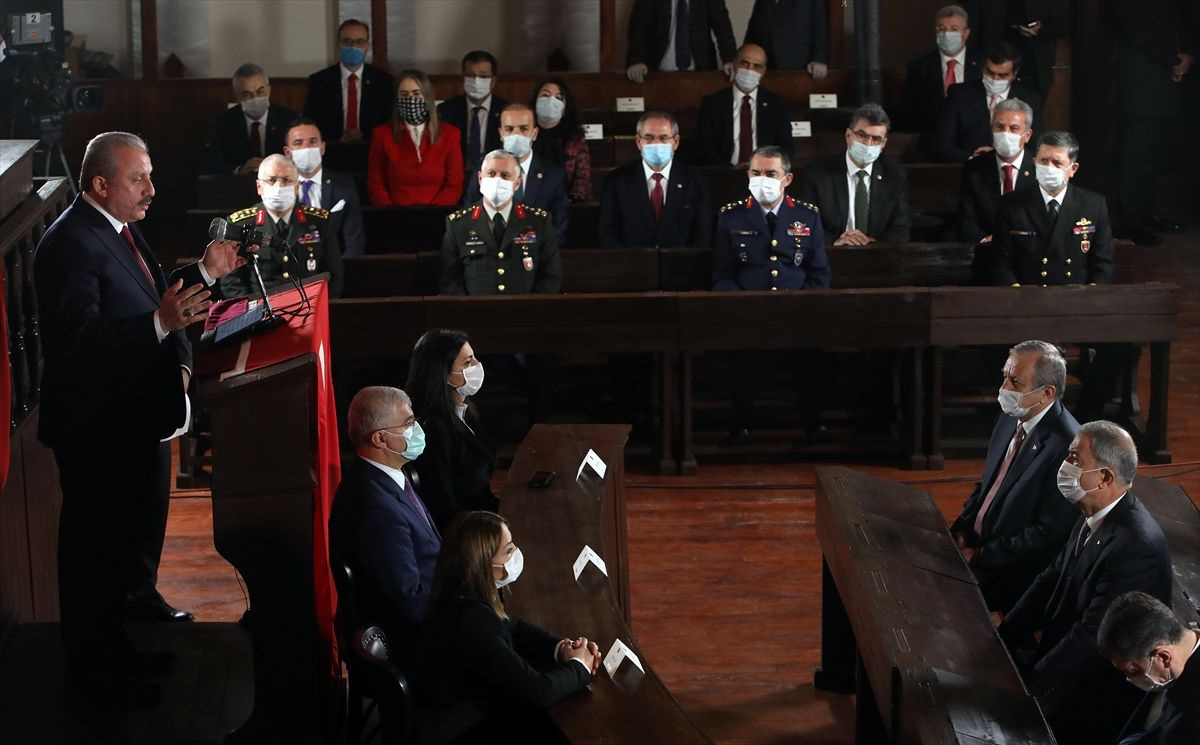 Birinci Meclis'te 'mesafesiz' anma töreni - Sayfa 10