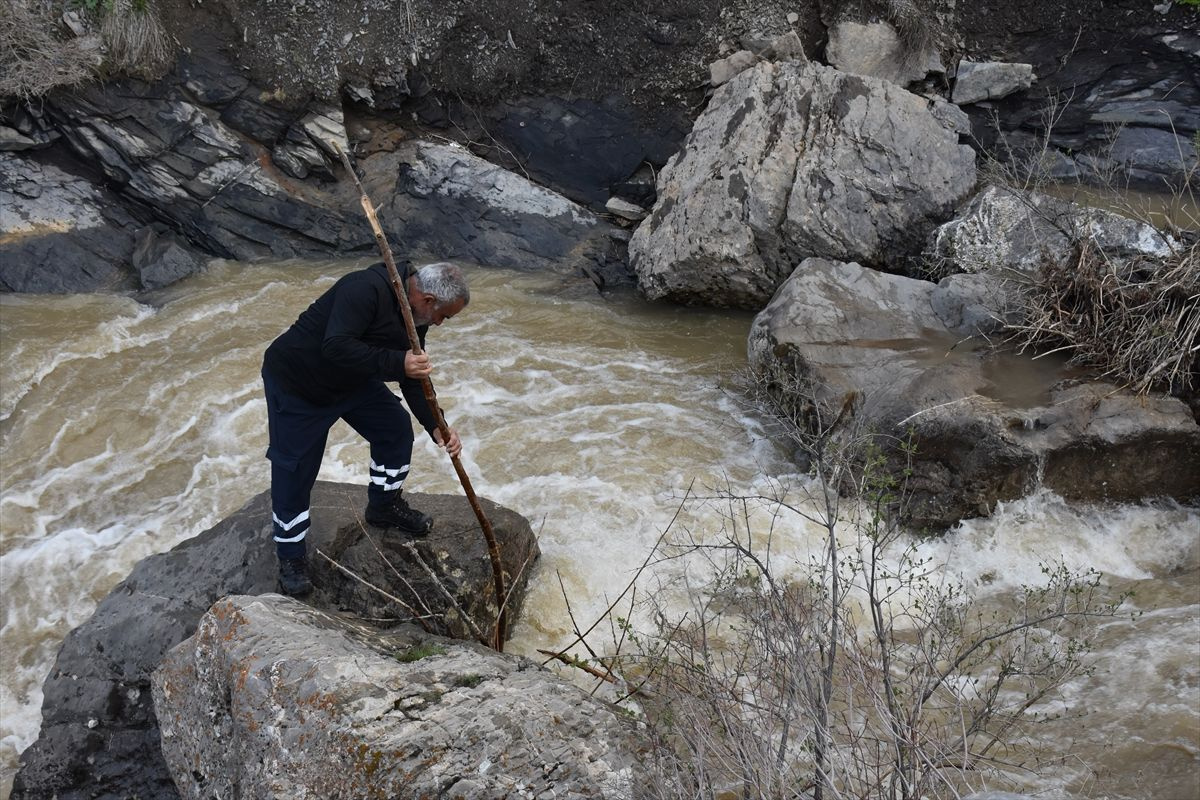 Hakkari'de dere suyuna 11 yaşındaki çocuk öldü - Sayfa 10