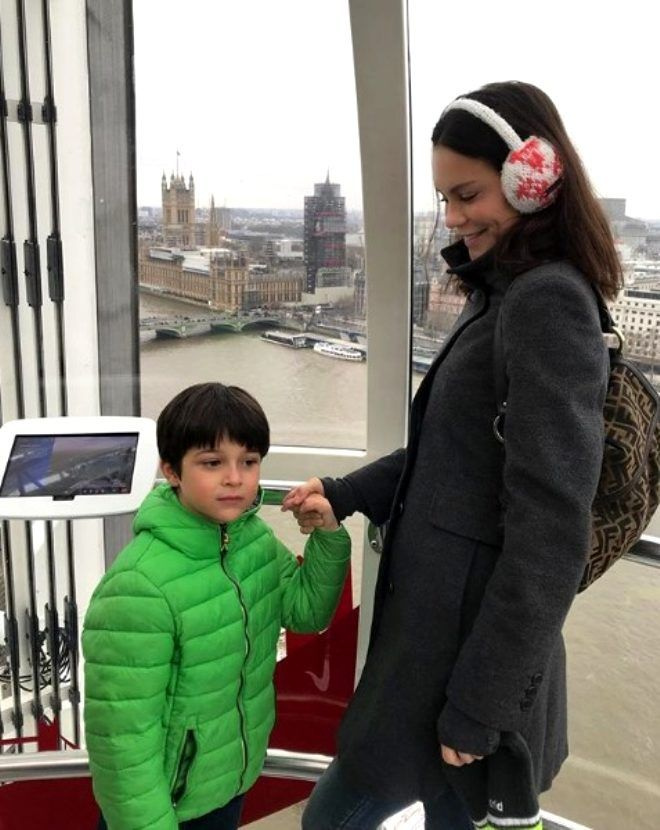 Ebru Şallı'dan Anneler Günü'nde yürek dağlayan söz: Birileri içime ateş topu atmış gibi - Sayfa 15