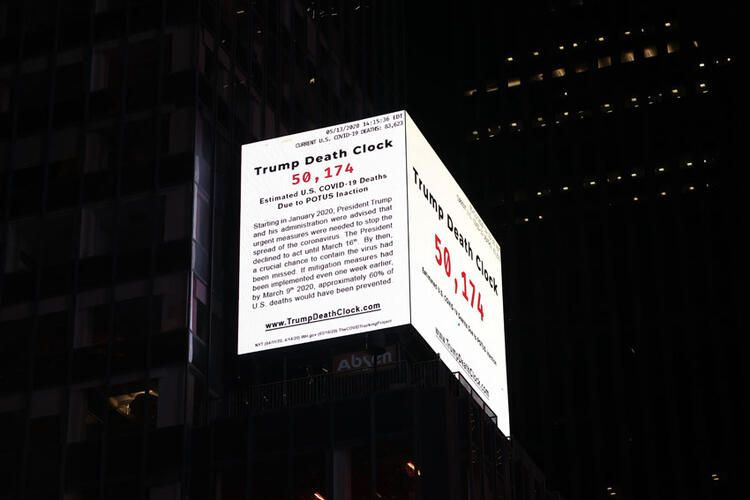 Times Meydanı'na Trump'ın ölüm saatini astılar - Sayfa 6
