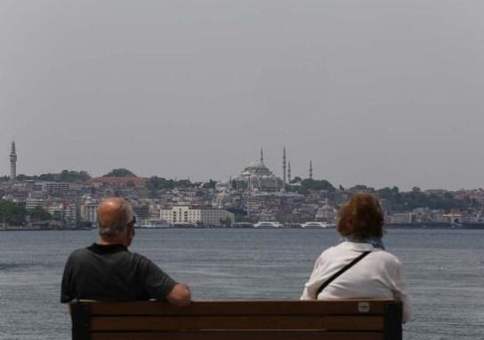 İzin saatlerinde denize girdiler - Sayfa 12