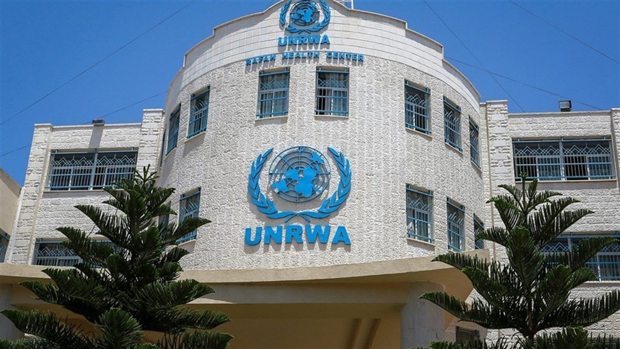 UNRWA Gazze'de onlarca çalışanın işine son veriyor