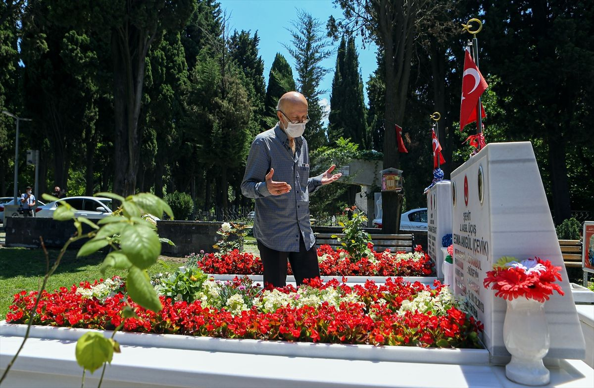 Edirnekapı Şehitliği'nde babalar günü hüznü - Sayfa 10
