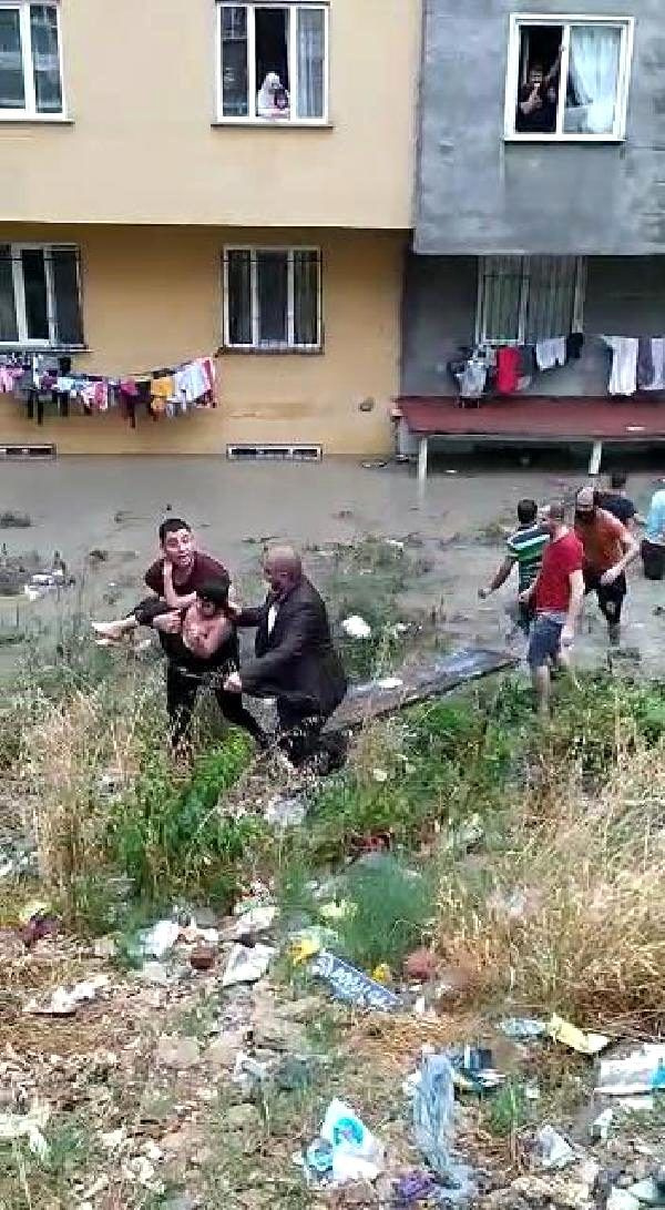 İstanbul'daki sel felaketinden kareler - Sayfa 11