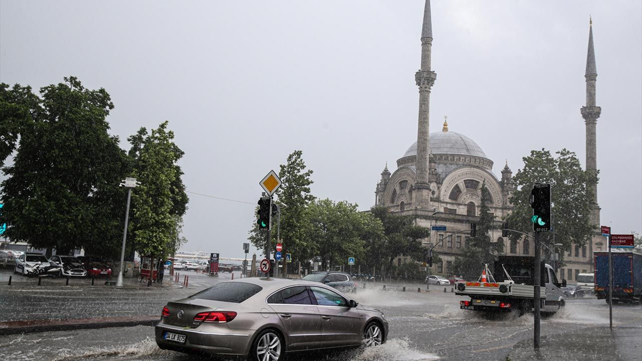 İstanbul'daki sel felaketinden kareler - Sayfa 8