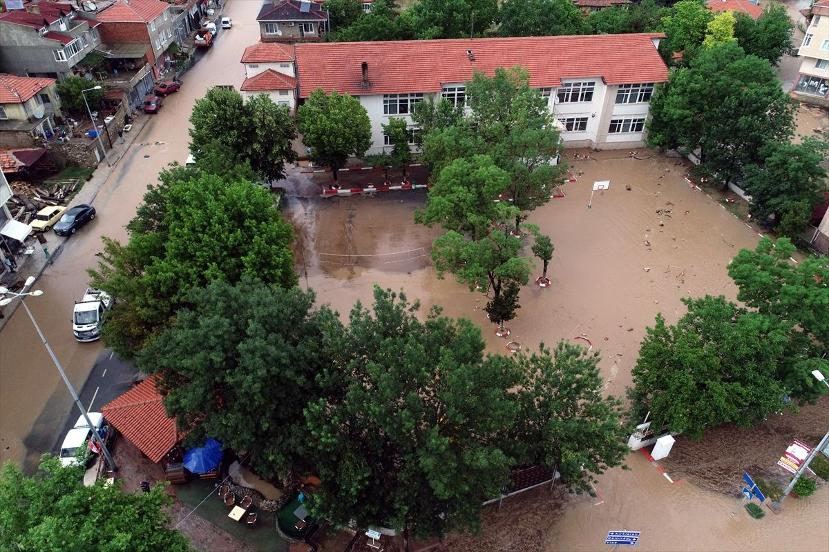 Kırklareli sel suları altında kaldı - Sayfa 11