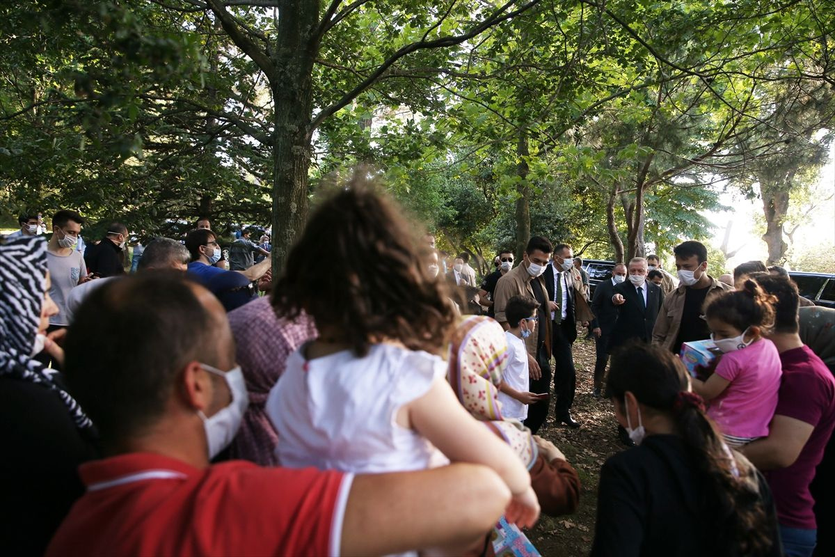 Cumhurbaşkanı Erdoğan parkta vatandaşla buluştu - Sayfa 7