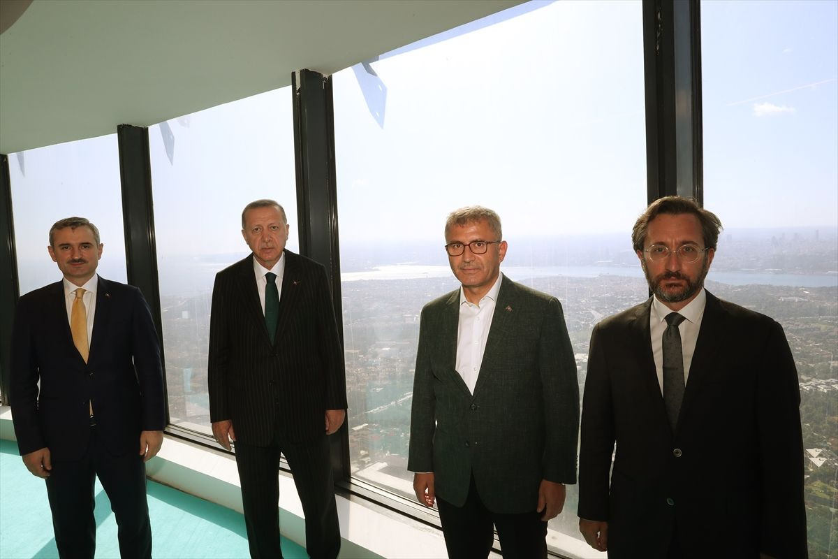 Cumhurbaşkanı Erdoğan parkta vatandaşla buluştu - Sayfa 14