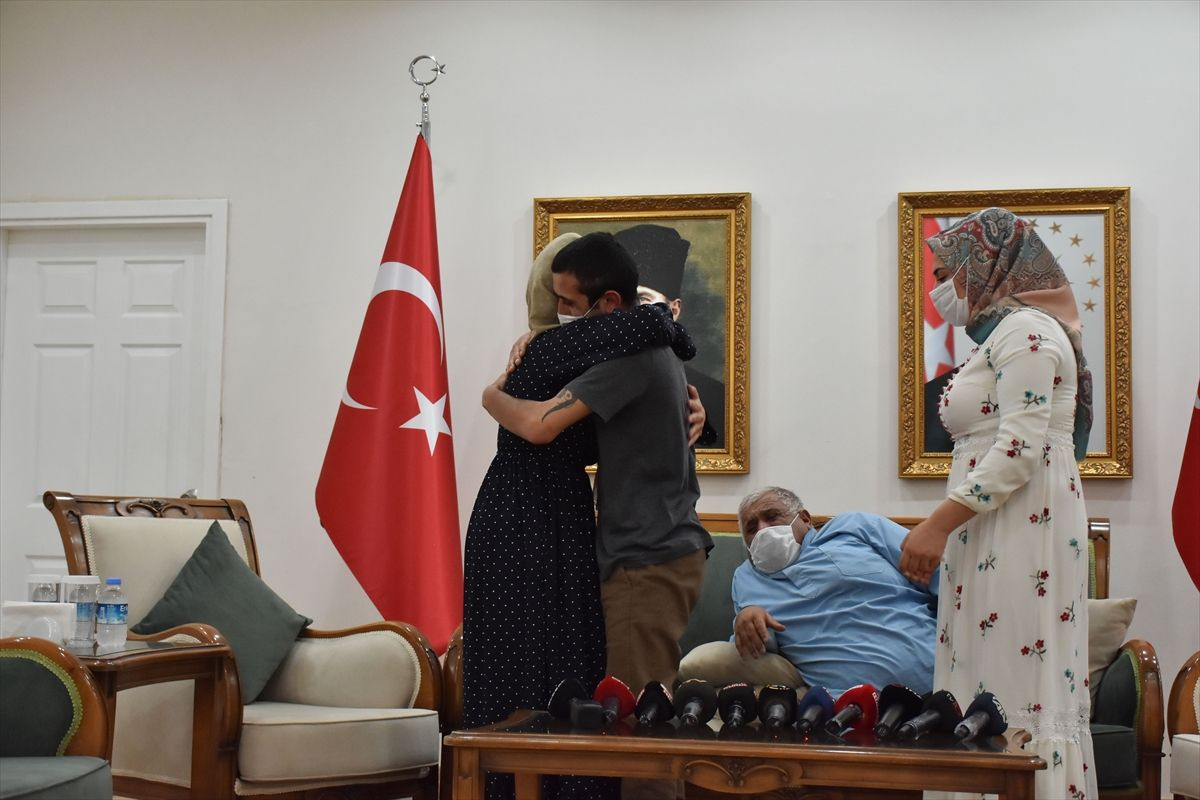 Gözyaşları sel oldu: Bir aile daha evladına kavuştu - Sayfa 5