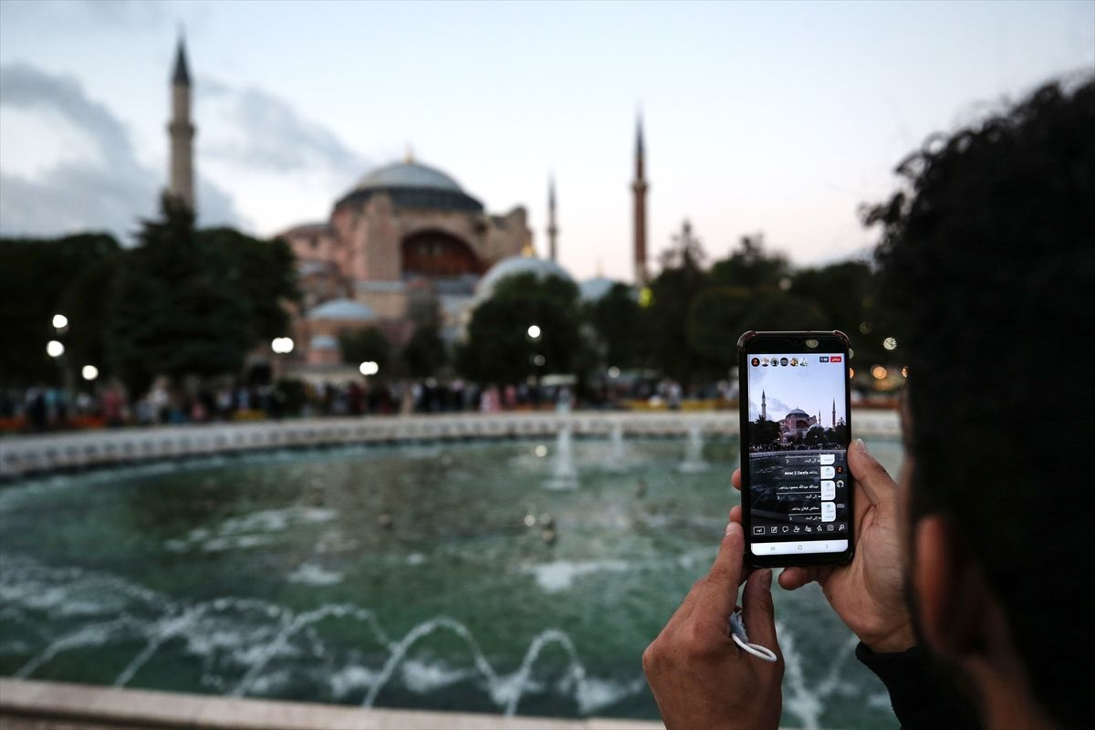 Ayasofya Camii vatandaşın ilgi odağı oldu - Sayfa 4