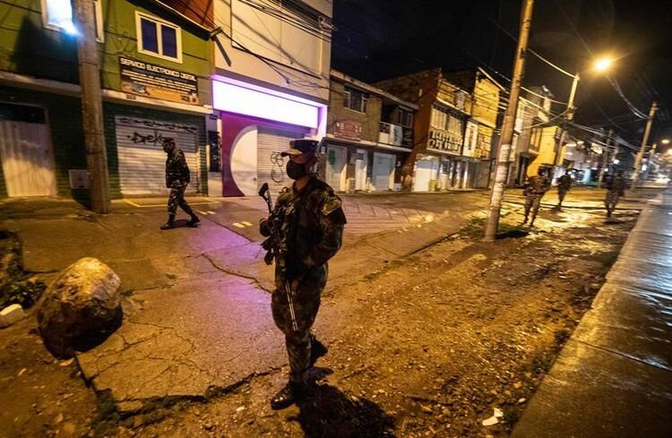 Karantinaya uymayanları öldürüyorlar - Sayfa 12