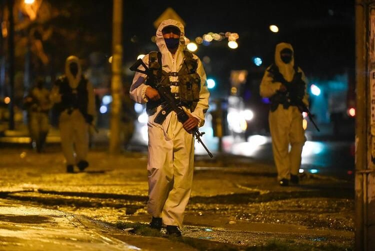 Karantinaya uymayanları öldürüyorlar - Sayfa 14