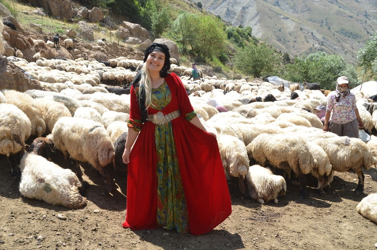 Alime Öğretmen Hakkari'nin dağ köylerinde mutluluğu buldu - Sayfa 7