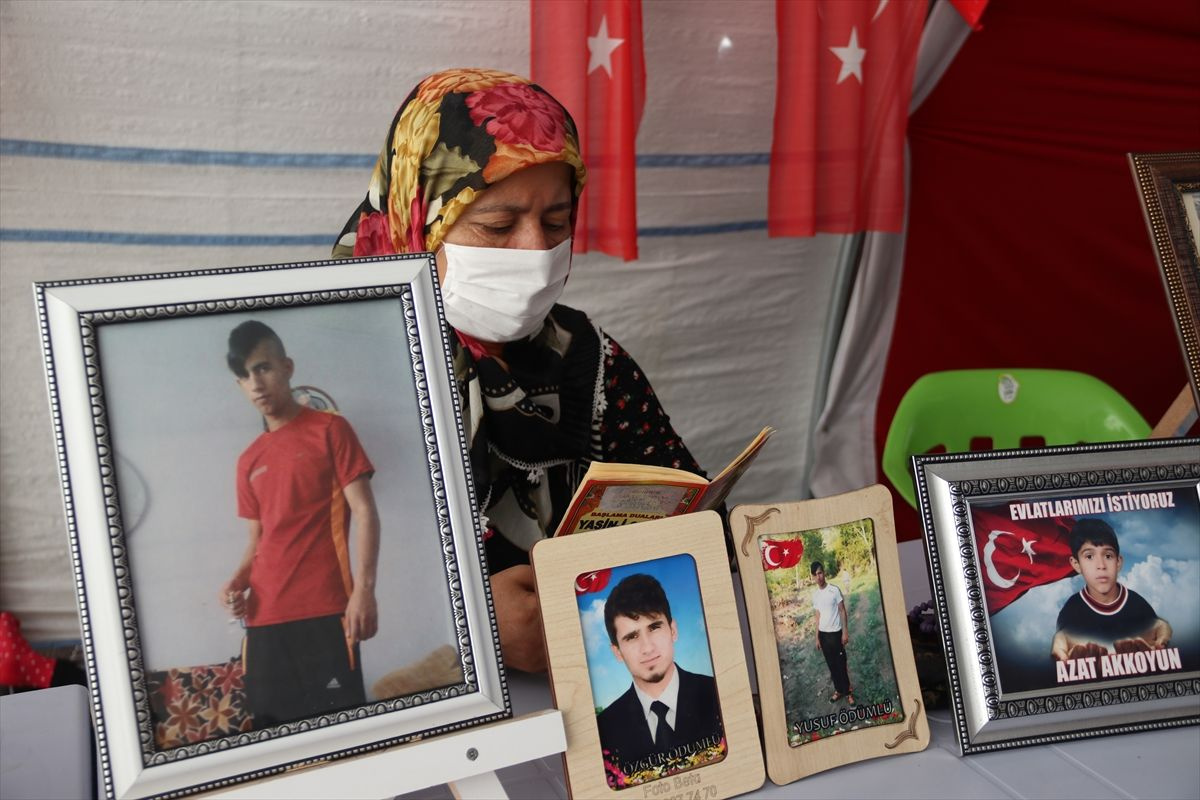 Diyarbakır Anneleri: Hem evlatlarımızı çaldılar hem de dalga geçtiler - Sayfa 4