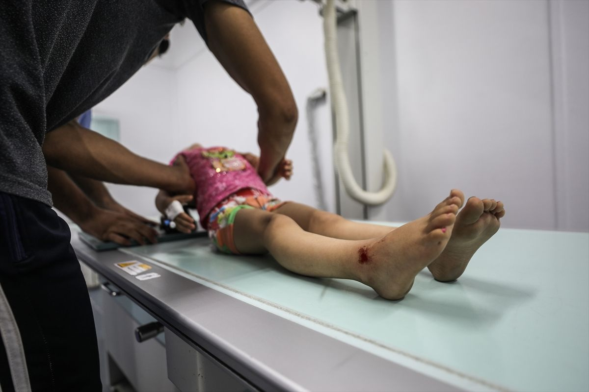 İsrail savaş uçakları Gazze'ye saldırdı - Sayfa 5