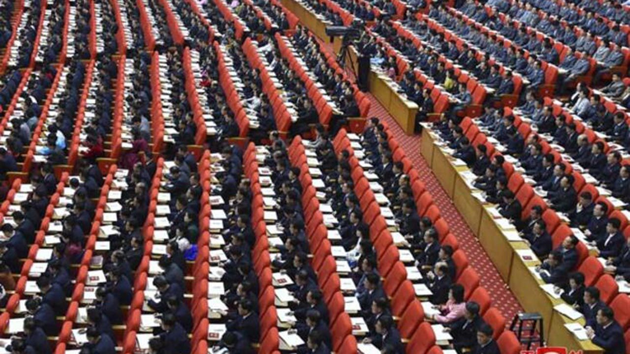 7 bin kişi dip dibe oturdu ne maske ne mesafe - Sayfa 7