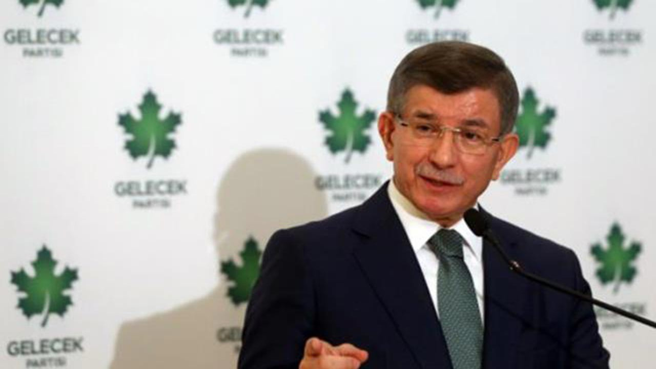 Davutoğlu'nun partisinde toplu istifa