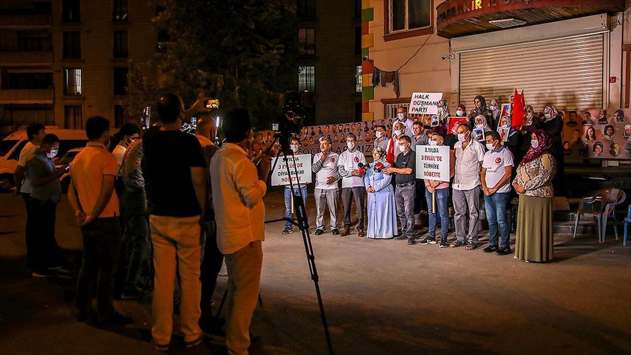 Diyarbakır Anneleri destek bekliyor