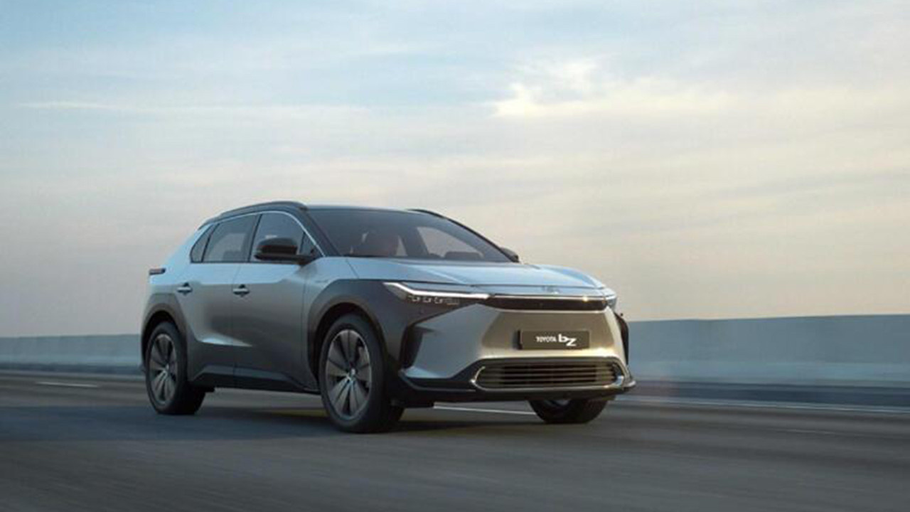 Toyota bZ4X elektrikli araba özellikleri nelerdir, fiyatı ne kadar