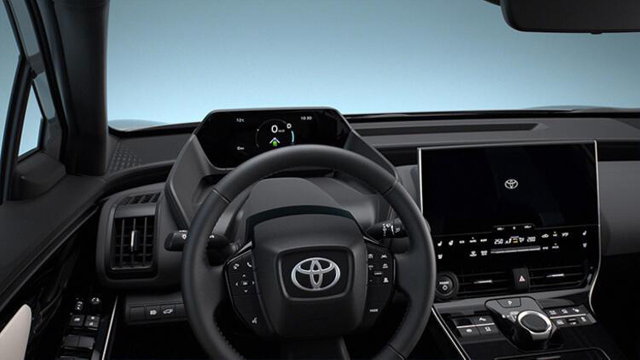 Toyota bZ4X elektrikli araba özellikleri nelerdir, fiyatı ne kadar