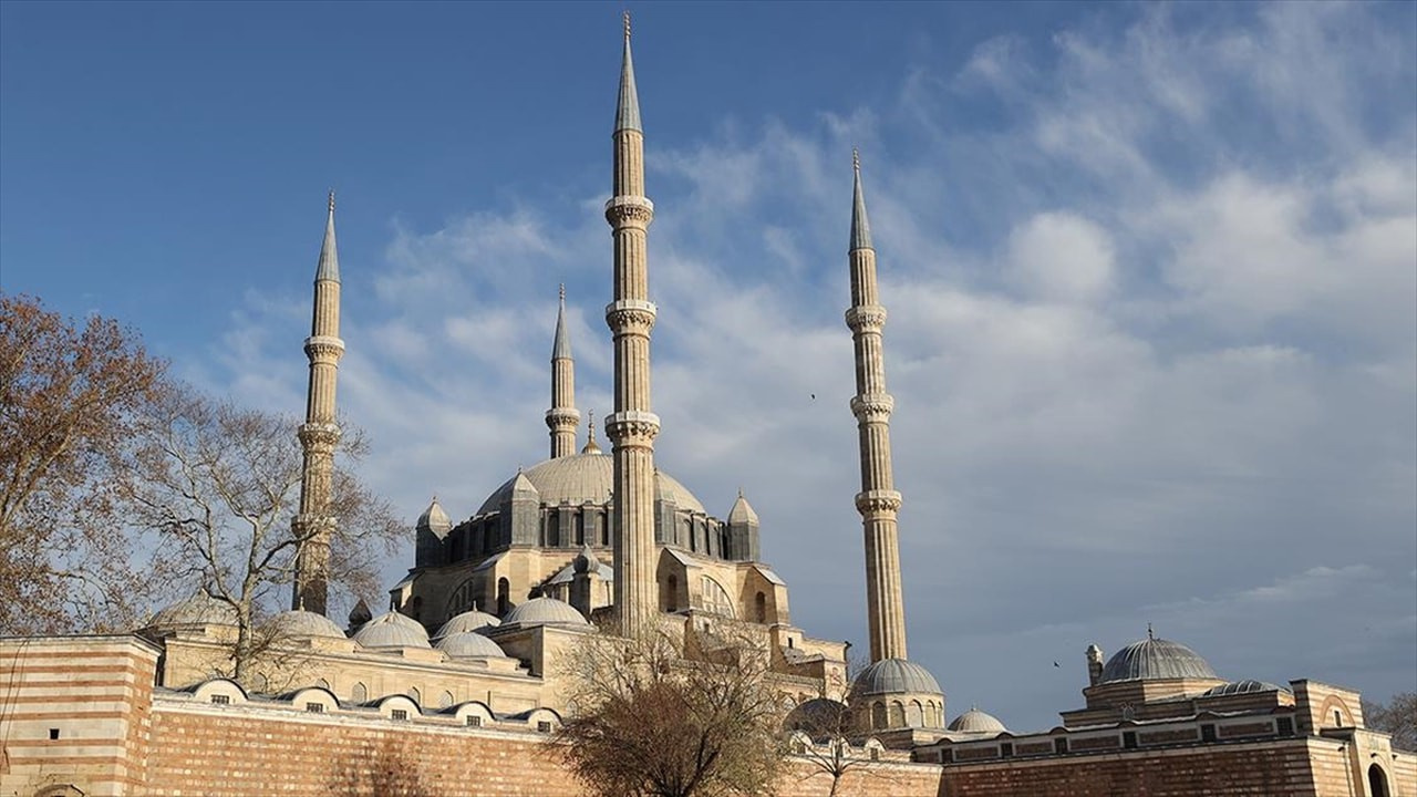 Selimiye Camii 2 yıllık onarım sürecine girdi