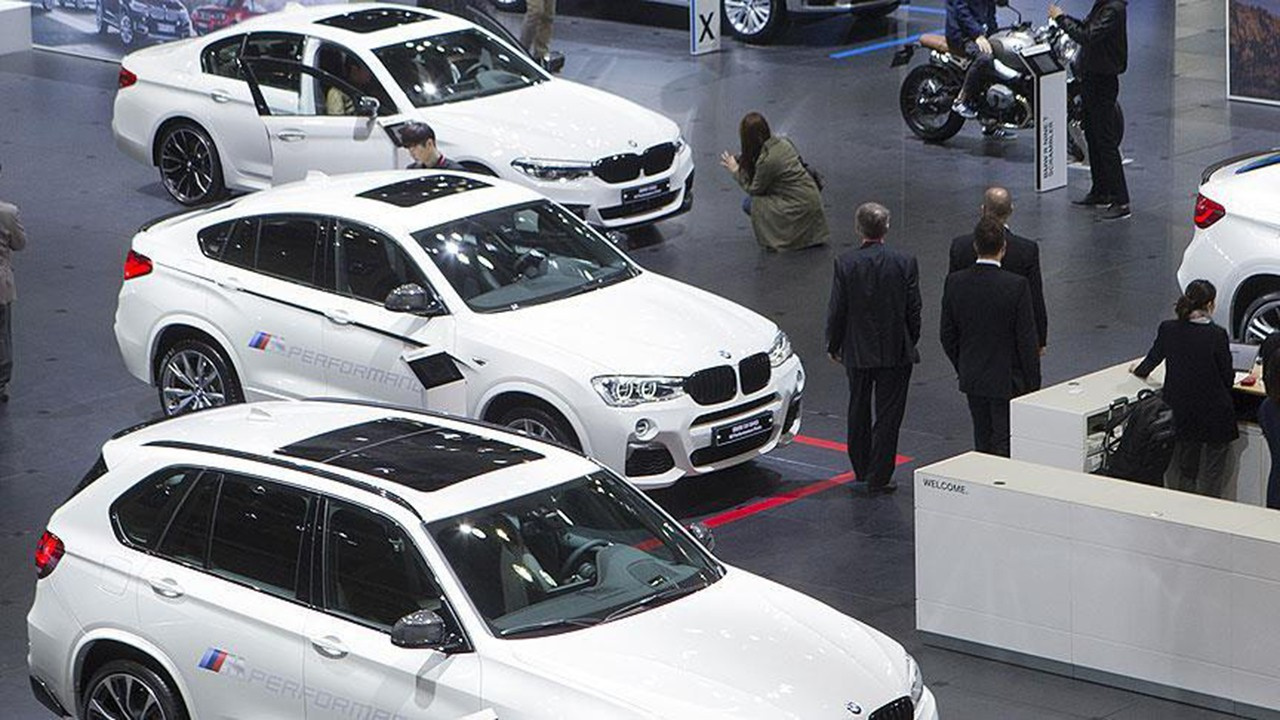 Almanya'da araba satışı yüzde 10 düştü