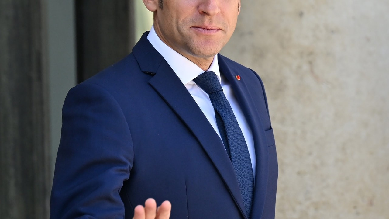 Macron, Fernandez ile Elysee'de görüştü