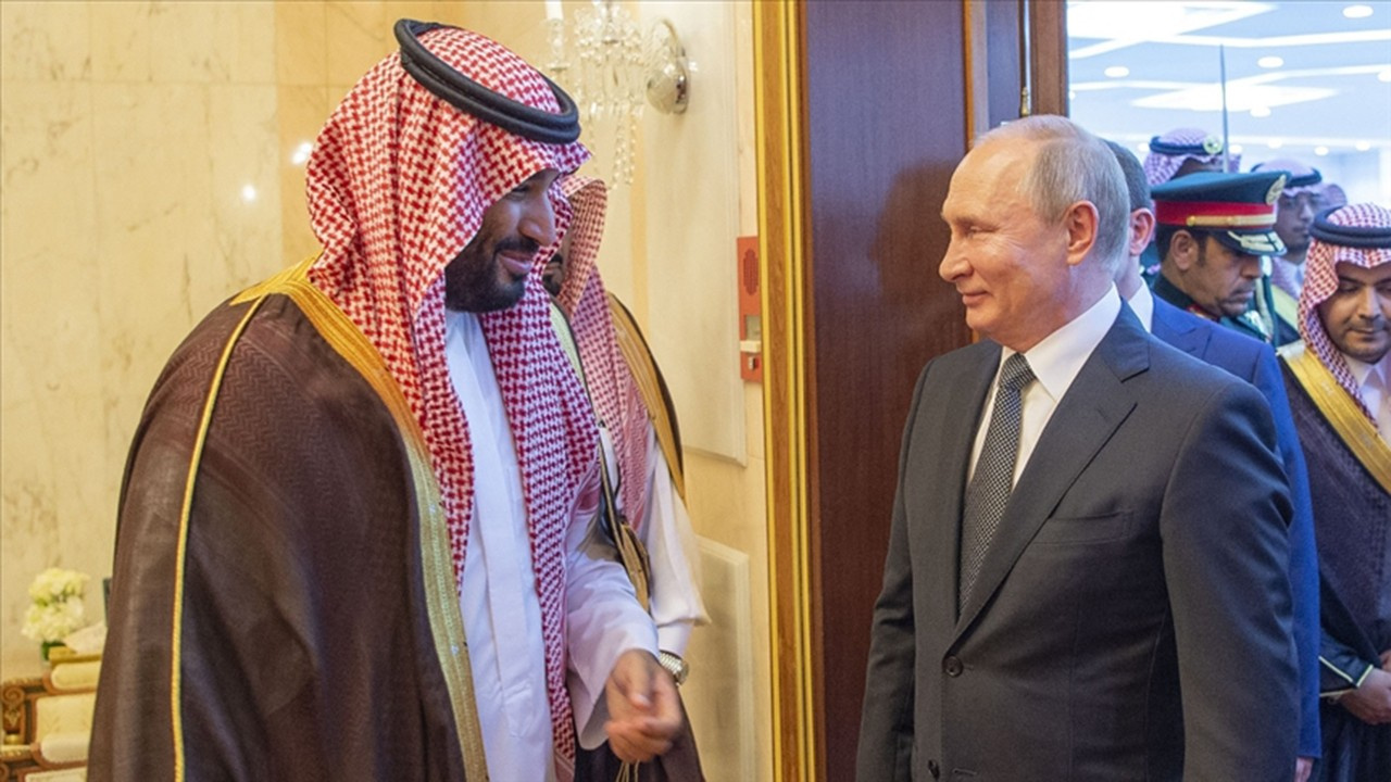 Rusya ve Müslüman ülkeler zirvesi başladı