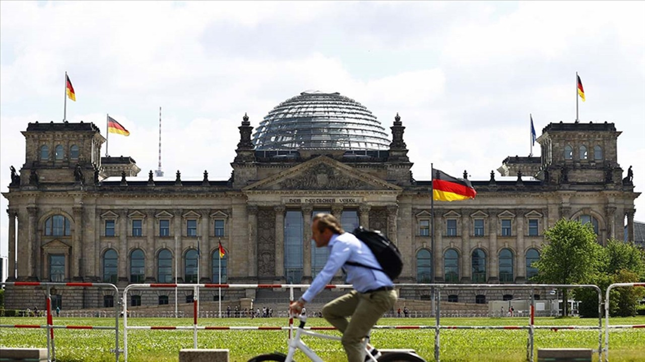 Almanya Federal Çalışma Ajansı izin çıkardı