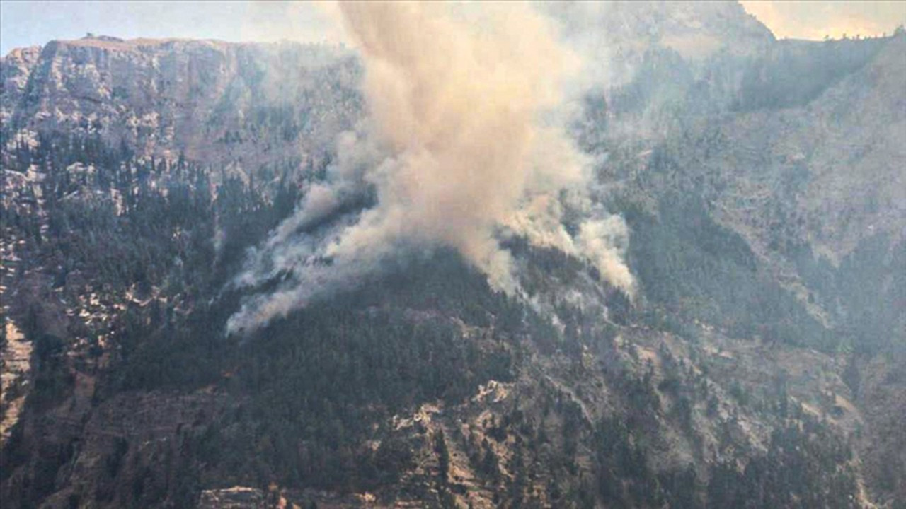 Muğla Ula son dakika orman yangını: Ekipler müdahale ediyor
